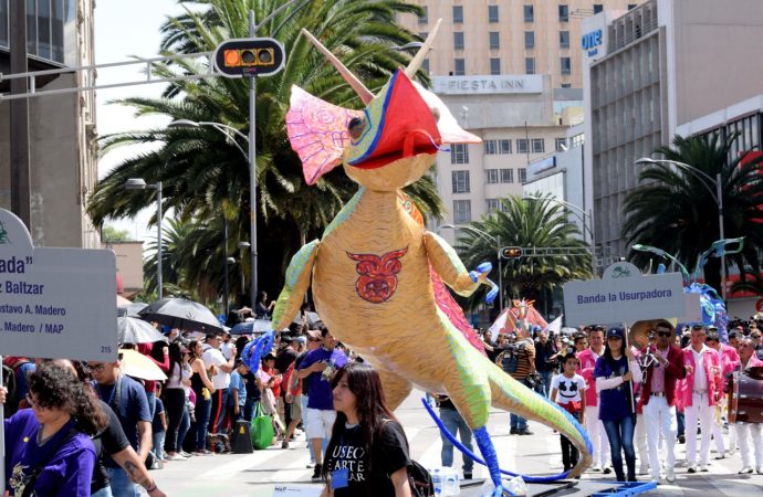 Desfilarán más de 200 alebrijes monumentales del Zócalo al Ángel de la