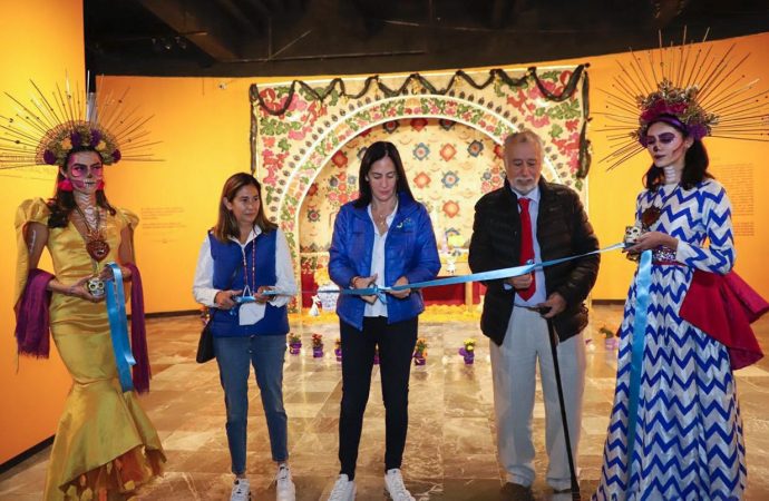 Inauguran altar de muertos dedicado a víctimas de feminicidio en Álvaro Obregón