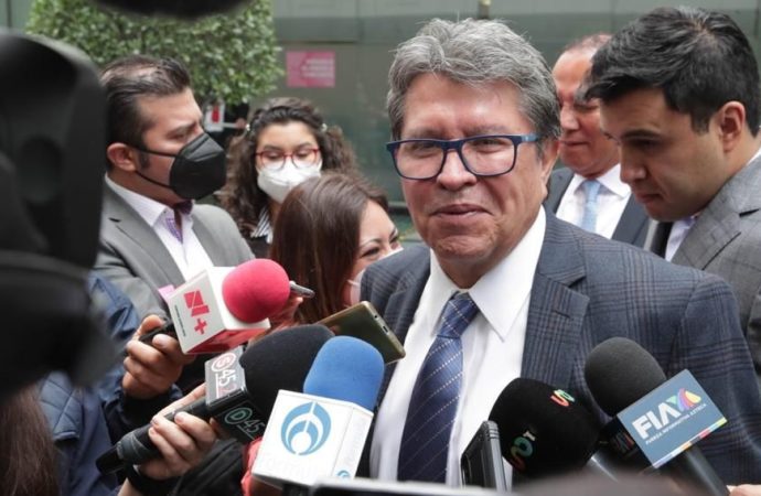 Exige Monreal declaratoria de procedencia para retirar fuero de Layda Sansores