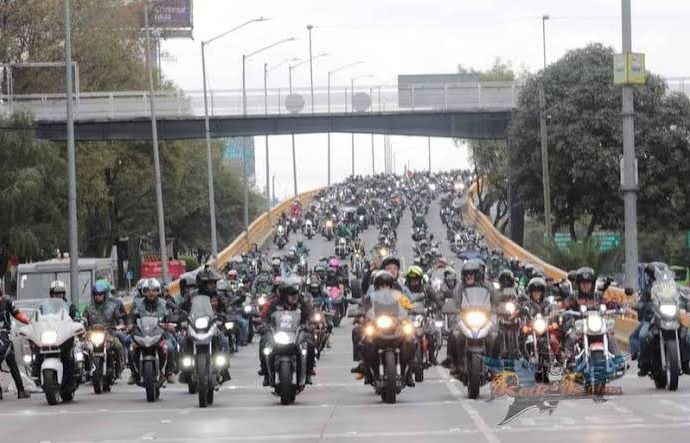 Tras movilización de motociclistas, amenazan con paralizar CDMX por nuevo reglamento