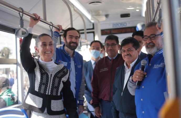 En Alcaldía de Morena entregan 100 nuevos trolebuses