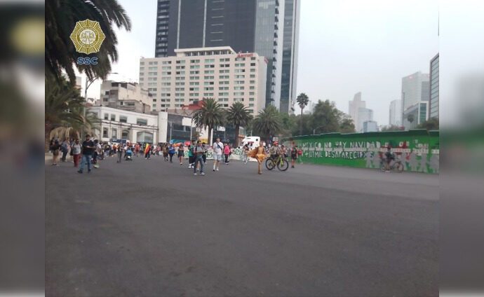 Colectivos  a favor de la legalización de la marihuana bloquean avenida Reforma