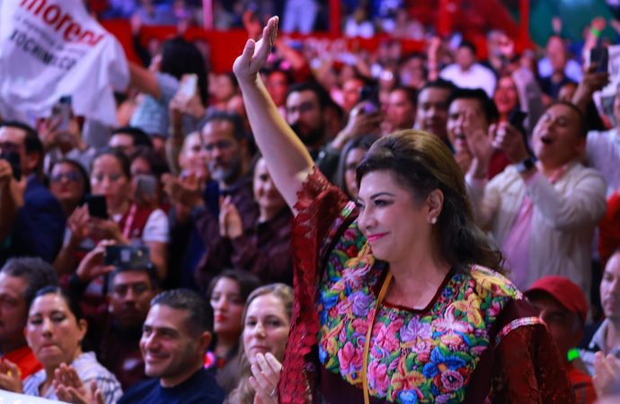 Morena elige a Brugada como candidata a la CDMX