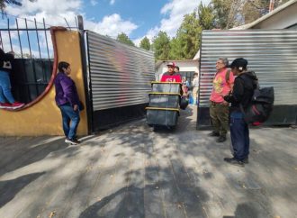 Entrega Alcaldía Coyoacán enseres a comerciantes