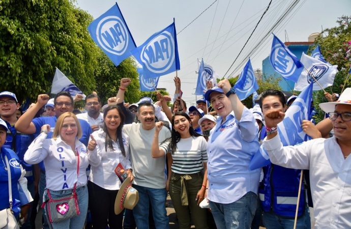 Luis Mendoza impulsa a futuras diputadas en Iztapalapa