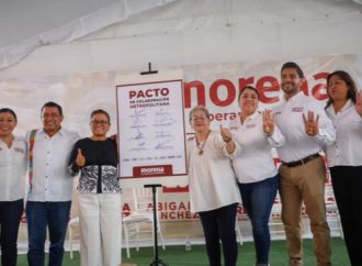 Firma Aleida pacto de colaboración metropolitana