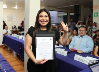 Lourdes Paz recibe constancia de mayoría en Iztacalco