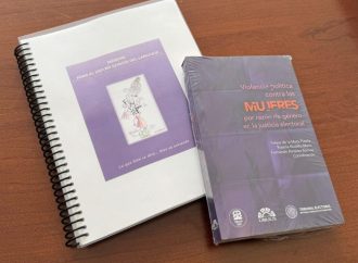 Envía Xóchitl Gálvez al Presidente libros sobre violencia política de género