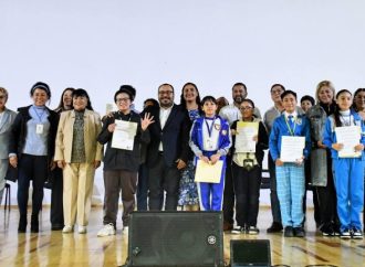 Reconoce Basulto a ganadores de la Olimpiada del Conocimiento  Infantil