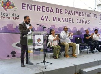 Realzan programa de pavimentación en Alcaldía Iztapalapa